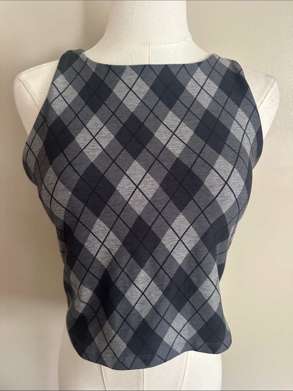 Beyond Yoga Softmark Refocus Cropped Tank Top Sz L Ash Gray Black Argyle Plaid
